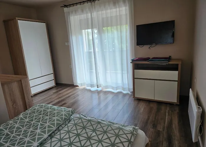 Baberkak Vendeghaz Apart Otel 3*
